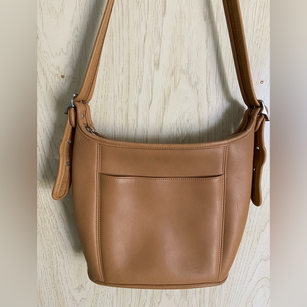 COACH Vintage Slim Duffle Sac Camel Tan STUNNING ORIGINAL CONDITION 9816 - Picture 3 of 12